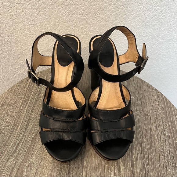 Frye Alexa Seam 2 Piece Black Brown Leather Platform Wedge Sandal Heels- Size 9 - Picture 3 of 16